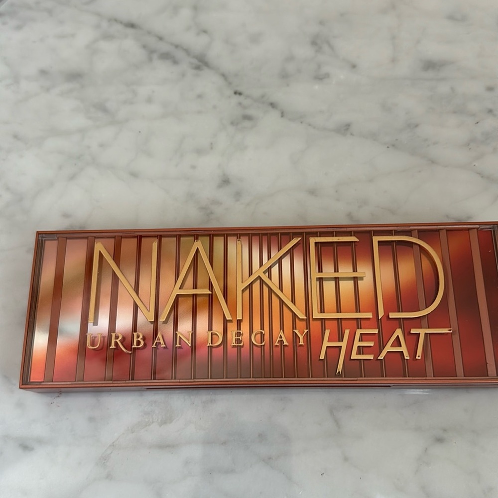 Urban Decay Naked Heat palette